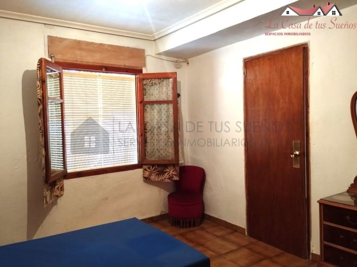 Image No.24-5 Bed Country House for sale