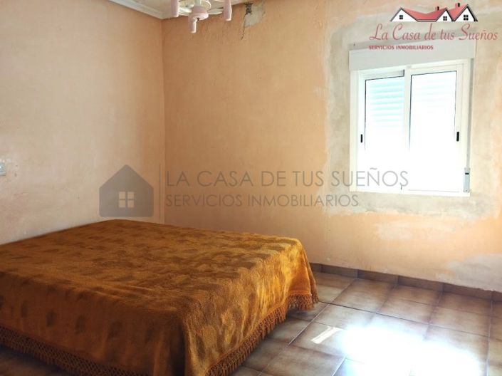 Image No.25-5 Bed Country House for sale