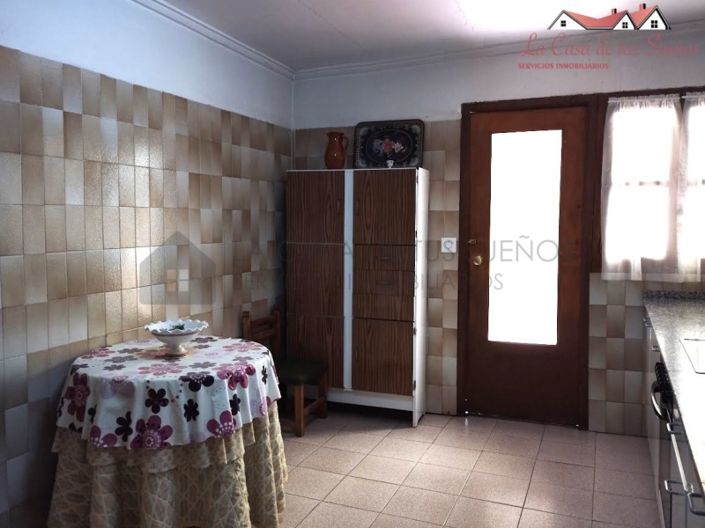 Image No.34-5 Bed Country House for sale