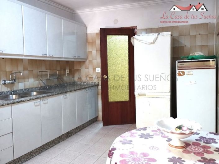 Image No.35-5 Bed Country House for sale