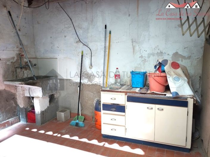 Image No.40-5 Bed Country House for sale