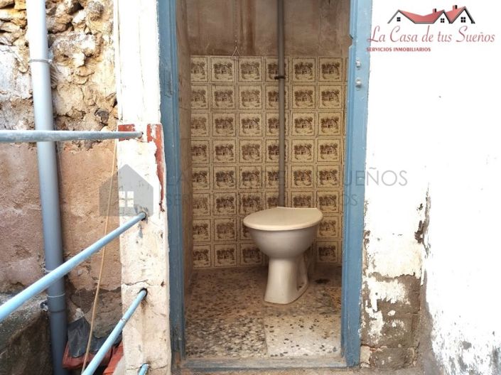 Image No.43-5 Bed Country House for sale