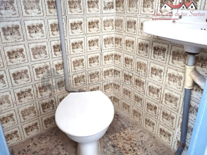 Image No.44-5 Bed Country House for sale