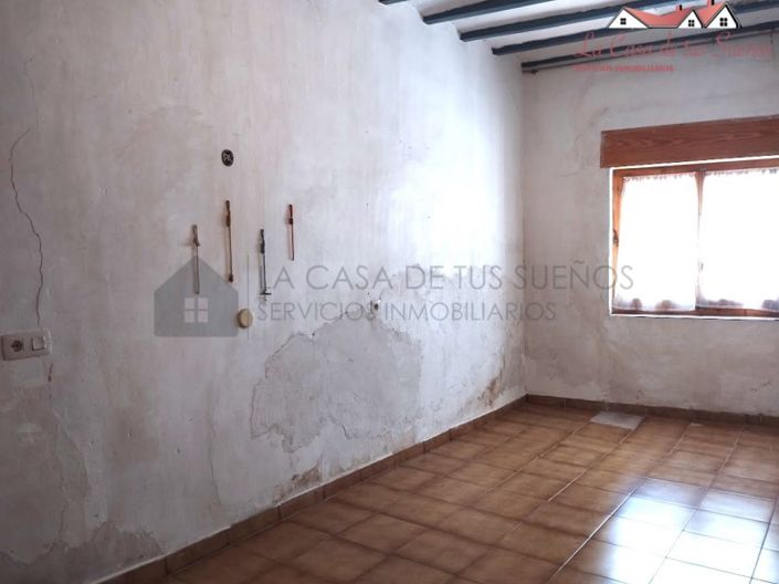 Image No.6-5 Bed Country House for sale