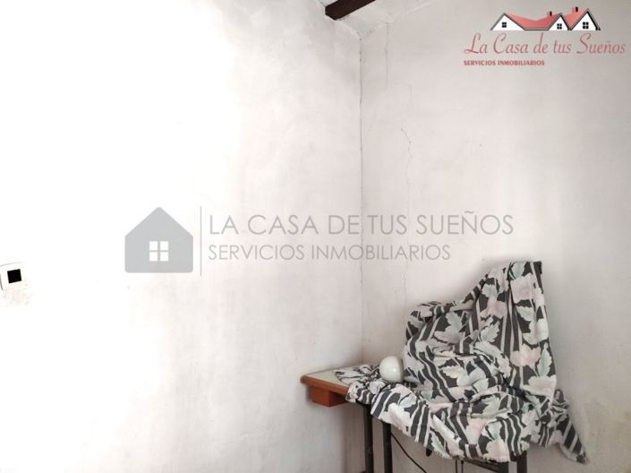 Image No.8-5 Bed Country House for sale