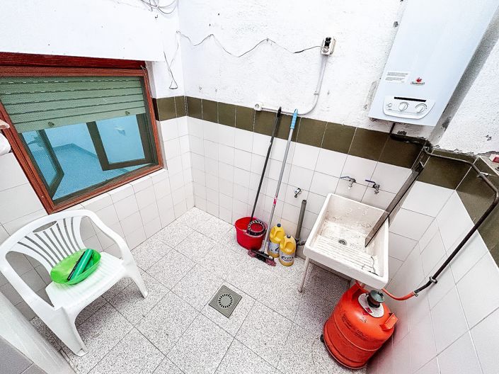 Image No.28-3 Bed Townhouse for sale