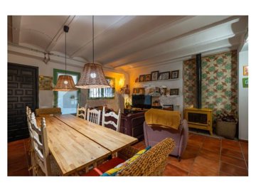 3 Bed Country House for sale