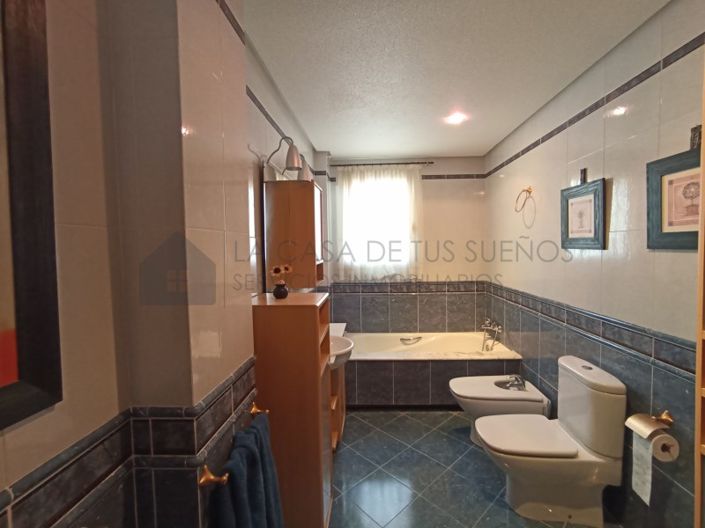 Image No.18-4 Bed Villa for sale