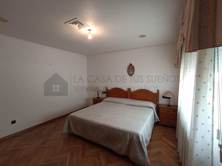 Image No.24-4 Bed Villa for sale