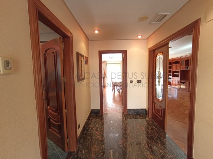 Image No.38-4 Bed Villa for sale