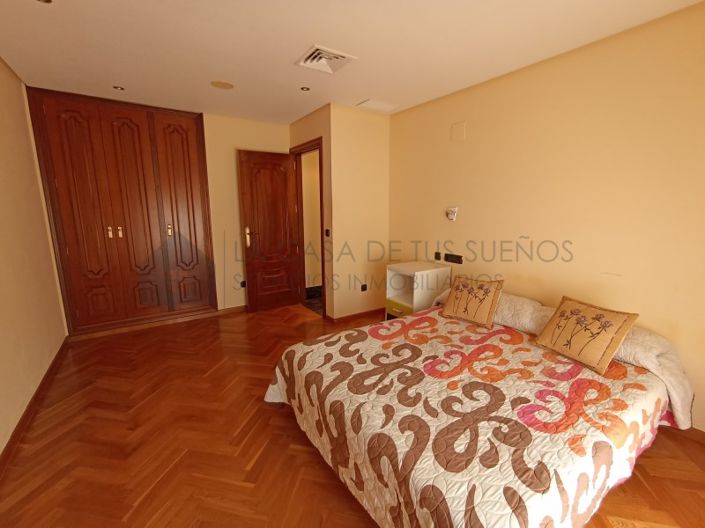 Image No.41-4 Bed Villa for sale