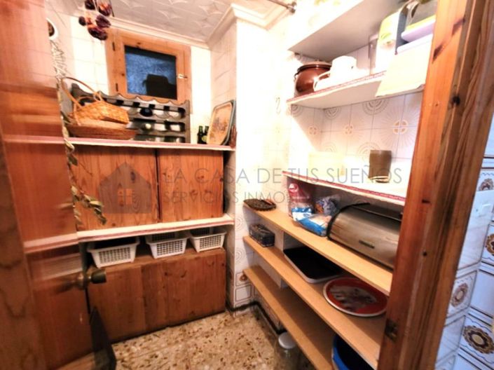 Image No.8-4 Bed Country House for sale