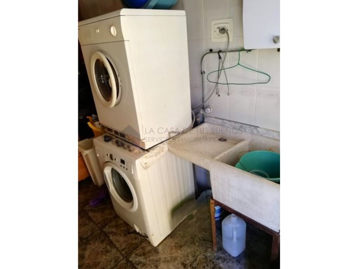 Image No.24-6 Bed Townhouse for sale