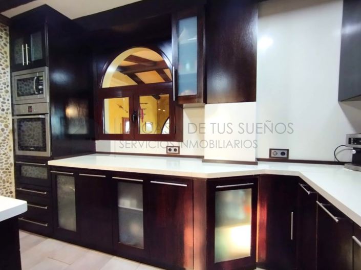 Image No.17-2 Bed Villa for sale