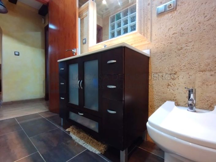 Image No.28-2 Bed Villa for sale