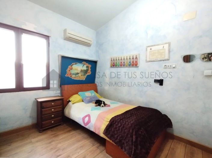 Image No.30-2 Bed Villa for sale