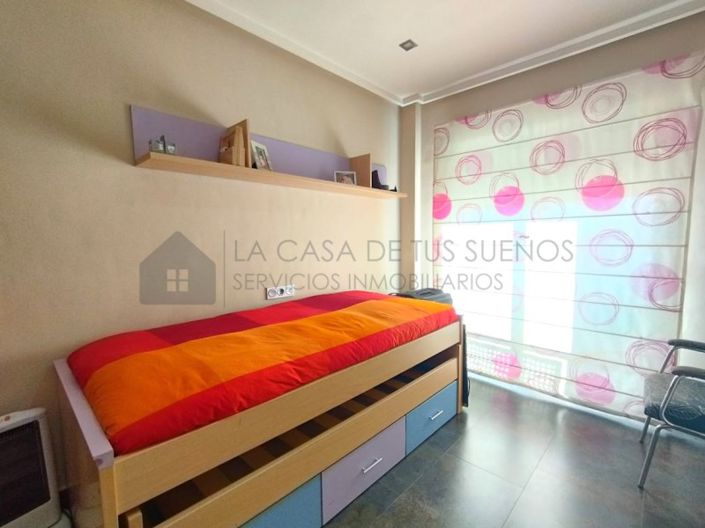 Image No.17-3 Bed Apartment for sale