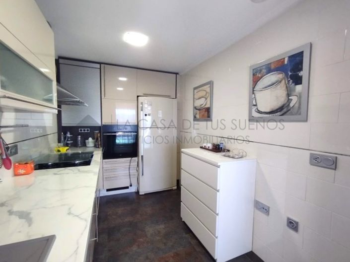 Image No.9-3 Bed Apartment for sale