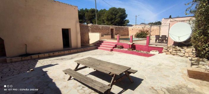 Image No.32-6 Bed Property for sale