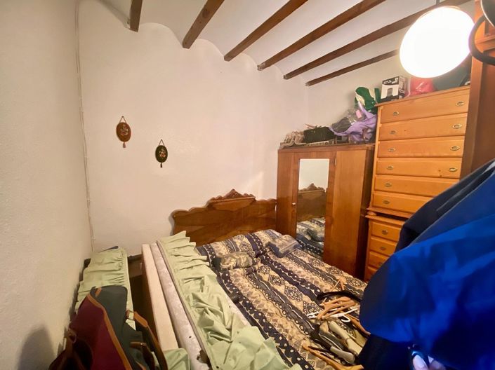 Image No.15-7 Bed Townhouse for sale