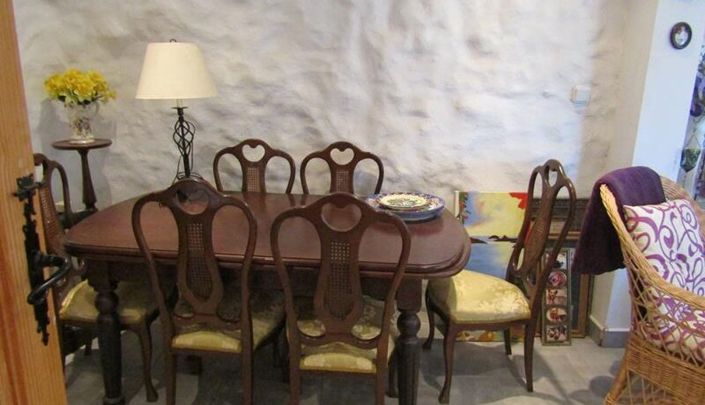 Image No.36-3 Bed House for sale