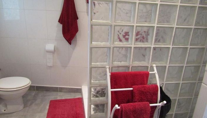 Image No.38-3 Bed House for sale