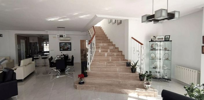 Image No.13-4 Bed Villa for sale