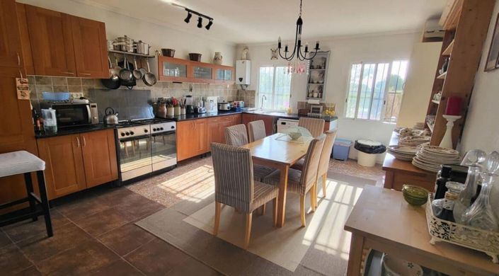 Image No.12-4 Bed Country House for sale