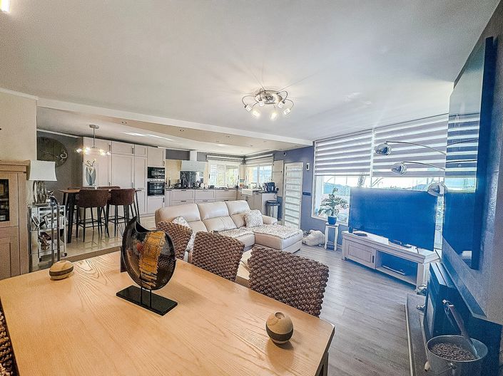 Image No.18-5 Bed Villa for sale