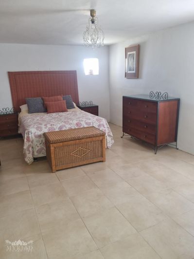 Image No.24-6 Bed Country House for sale