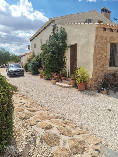 Image No.3-6 Bed Country House for sale