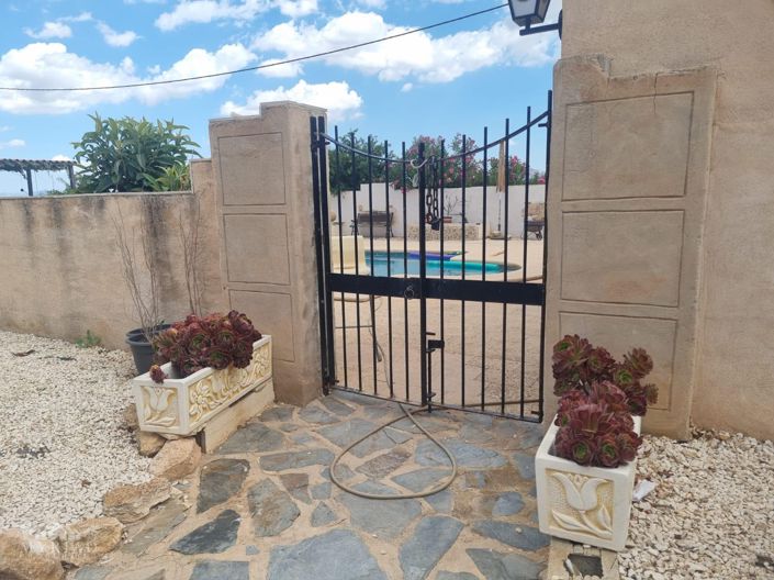 Image No.37-6 Bed Country House for sale