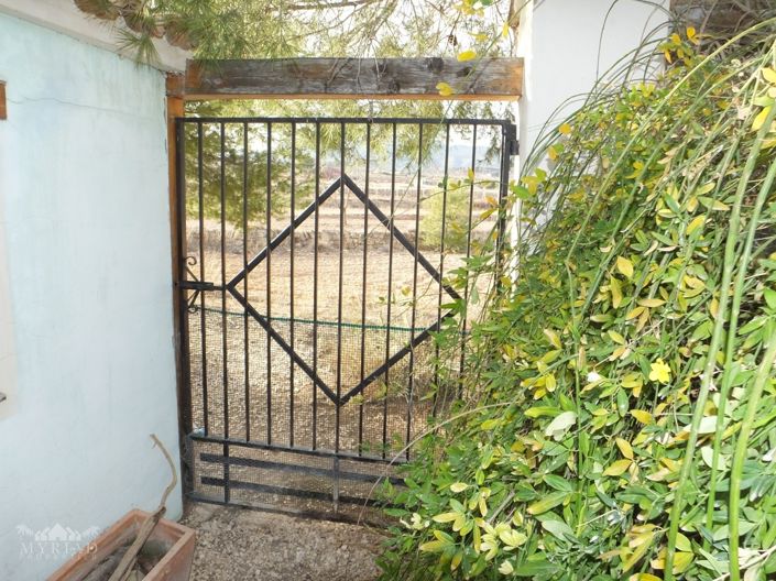 Image No.40-3 Bed Country House for sale