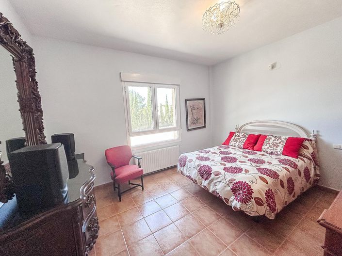 Image No.14-4 Bed Villa for sale