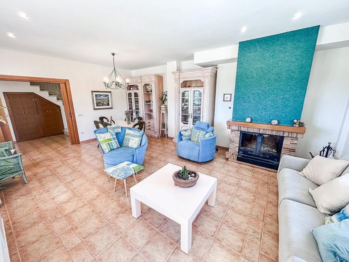 Image No.5-4 Bed Villa for sale