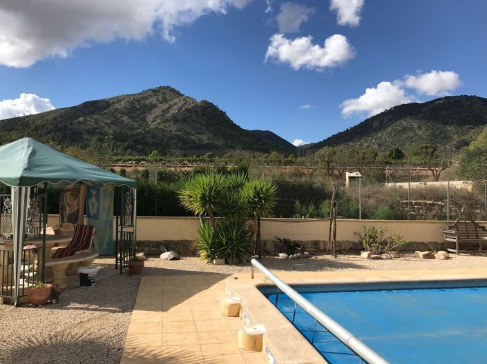 Image No.3-6 Bed Country House for sale