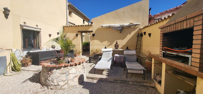 Image No.37-6 Bed Country House for sale