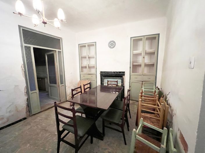 Image No.2-5 Bed Townhouse for sale