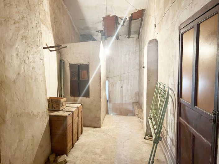 Image No.22-5 Bed Townhouse for sale