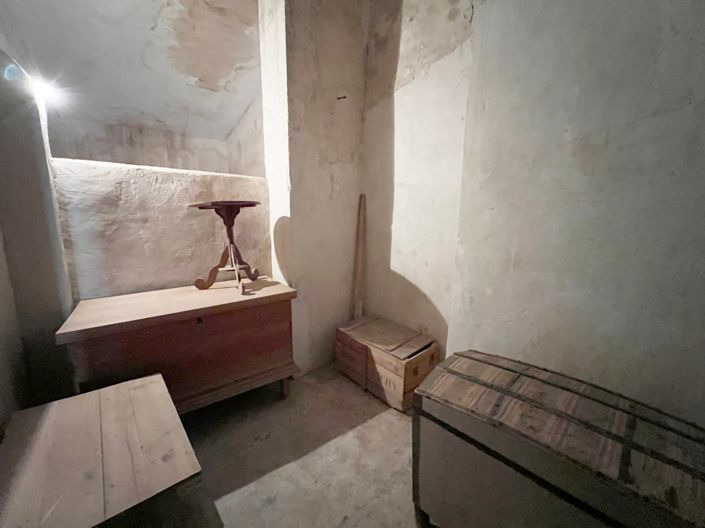 Image No.23-5 Bed Townhouse for sale