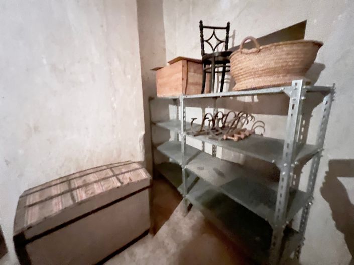 Image No.24-5 Bed Townhouse for sale