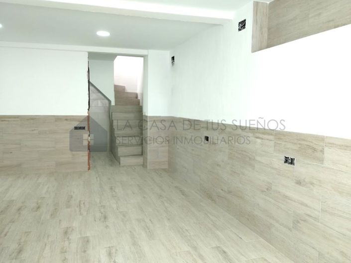 Image No.11-2 Bed Townhouse for sale