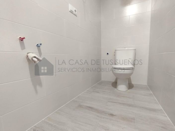 Image No.5-2 Bed Townhouse for sale