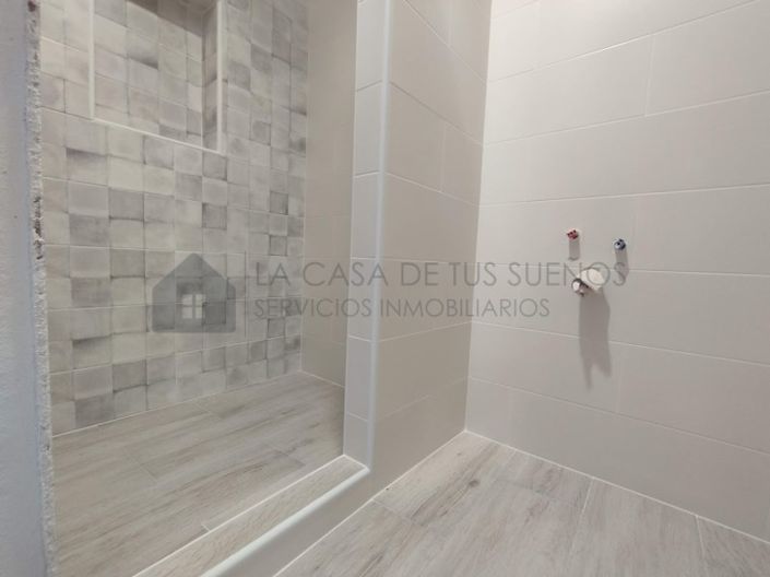 Image No.7-2 Bed Townhouse for sale