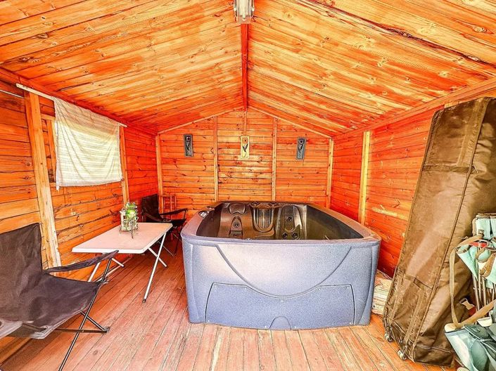 Image No.23-3 Bed Townhouse for sale