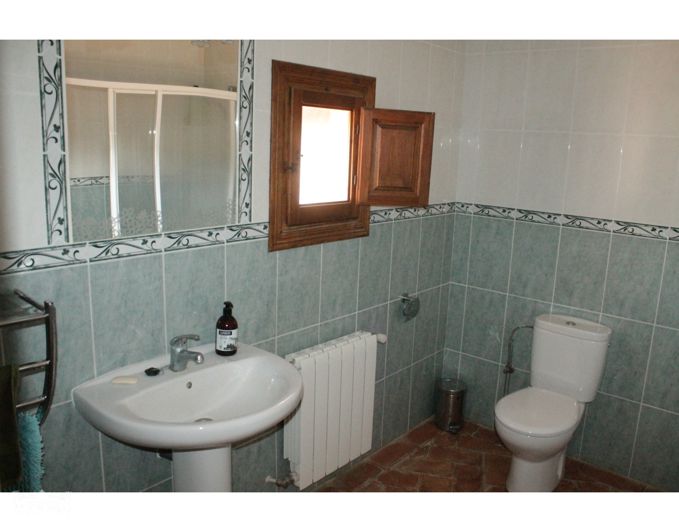 Image No.27-5 Bed Country House for sale