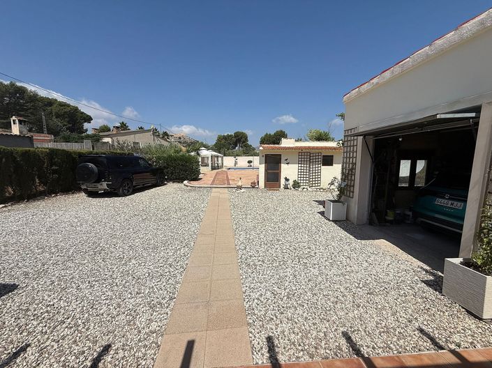 Image No.15-5 Bed Country House for sale