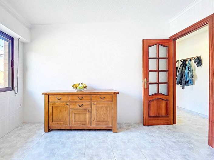 Image No.11-3 Bed Townhouse for sale