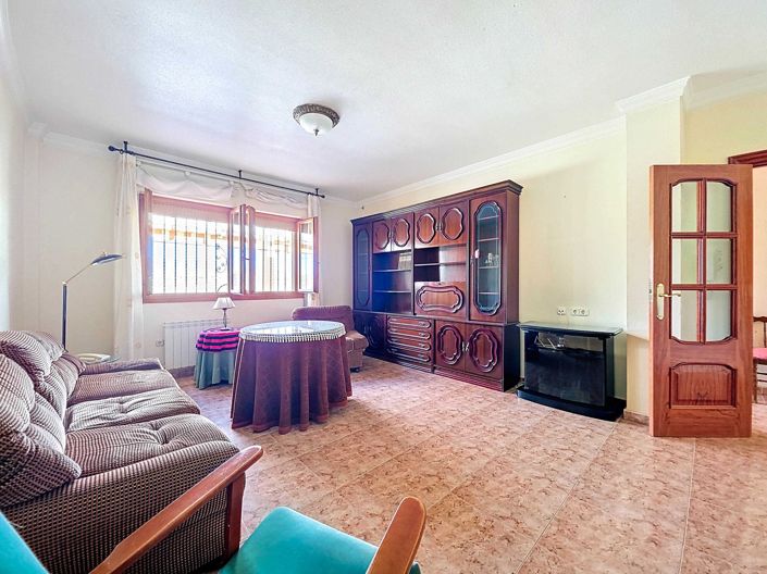 Image No.12-3 Bed Townhouse for sale