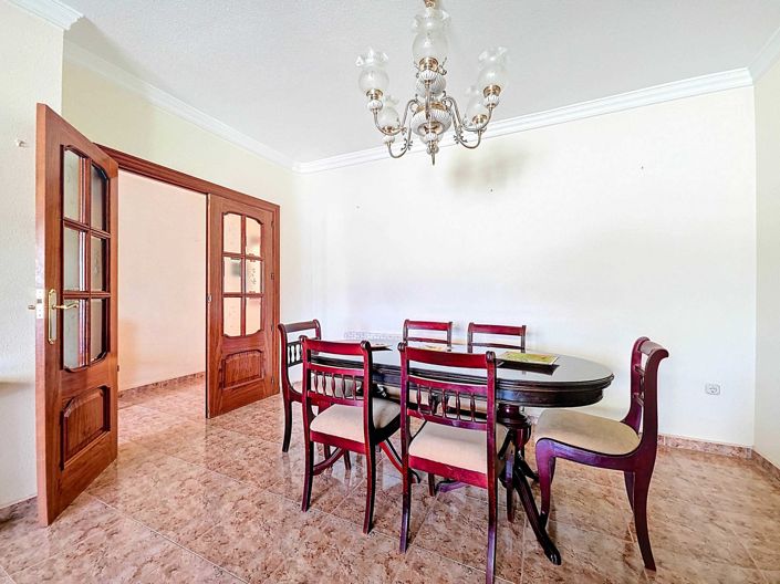 Image No.13-3 Bed Townhouse for sale